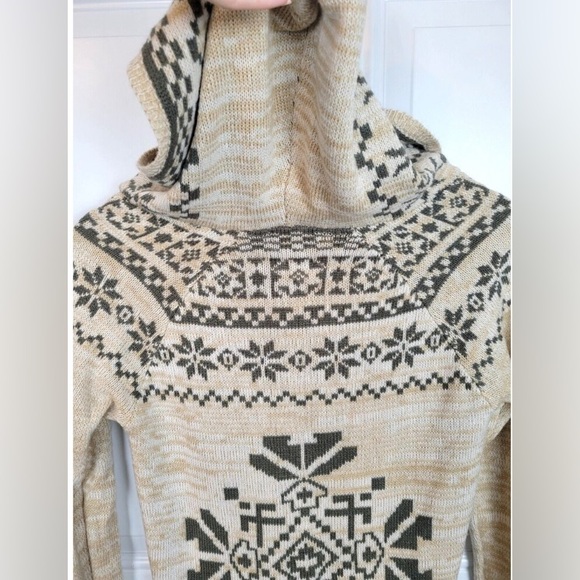 Flying Tomato snowflake fairisle fringe bottom hooded sweater - Picture 2 of 10